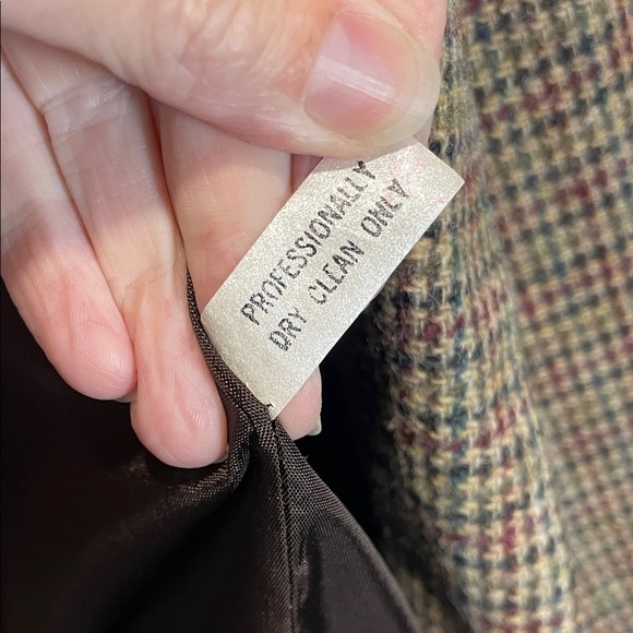 Pierre Dumas Brown Checkered Blazer with Suede collar - Picture 8 of 8